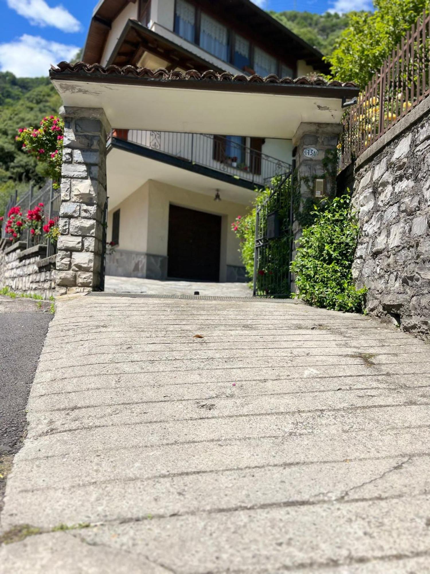 La Terrazza Sul Lago Ossuccio Bagian luar foto